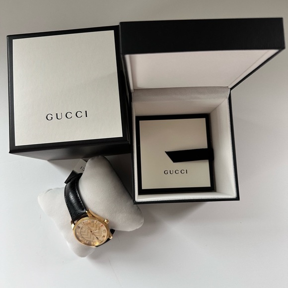 SALE**** Gucci Men's Watch - Gold Guilloche Dial black Leather ** NEW WITH BOX** - Picture 7 of 7